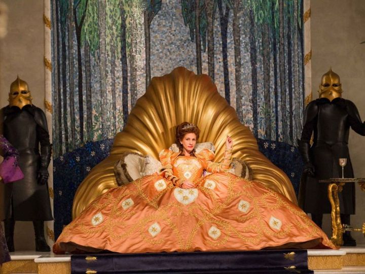 2012 Espelho Espelho Meu (Eiko Ishioka) (14)