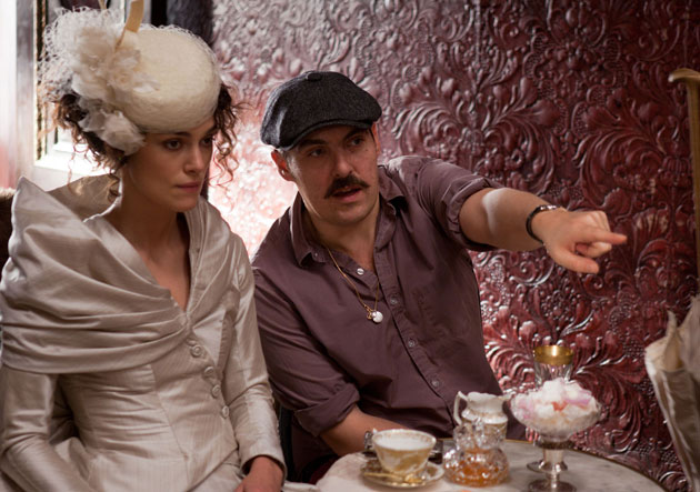 Keira Knightly em Anna Karenina (Figurinos Jaqueline Durran) 