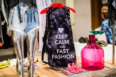 Fast Fashion (1)