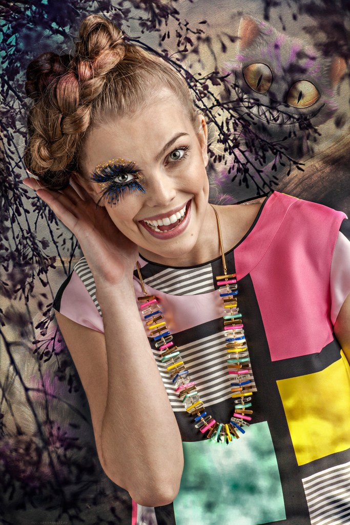 vestido e colar KATE SPADE (KĒR)