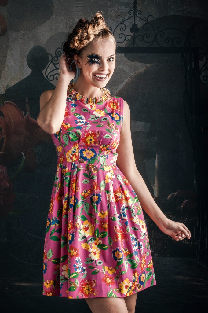 vestido e colar KATE SPADE (KĒR)