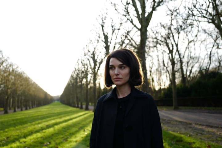 natalie-portman-jackie-figurinos-de-madeline-fontaine-divulgacao-7