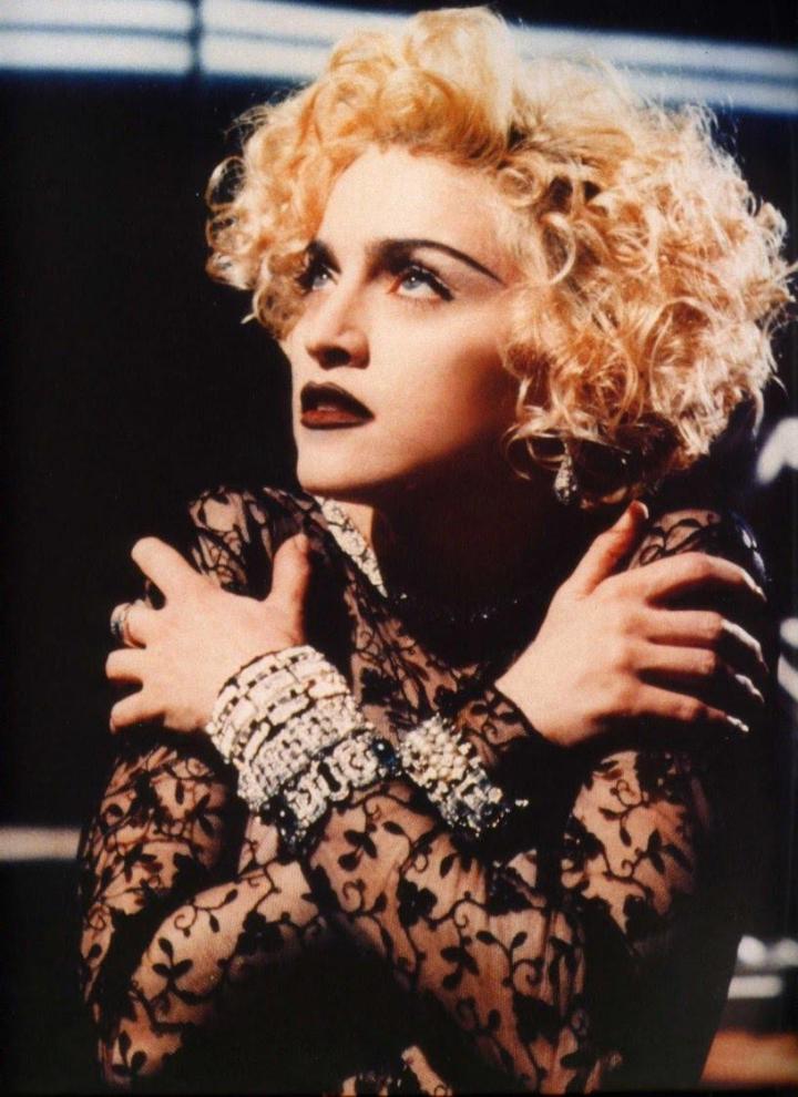 Madonna Vogue 1990 @ Reprodução