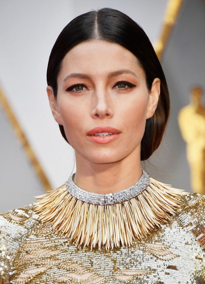 Oscar 2017 Jessica Biel veste KAUFMANFRANCO e joias Tiffany & Co. @ Getty