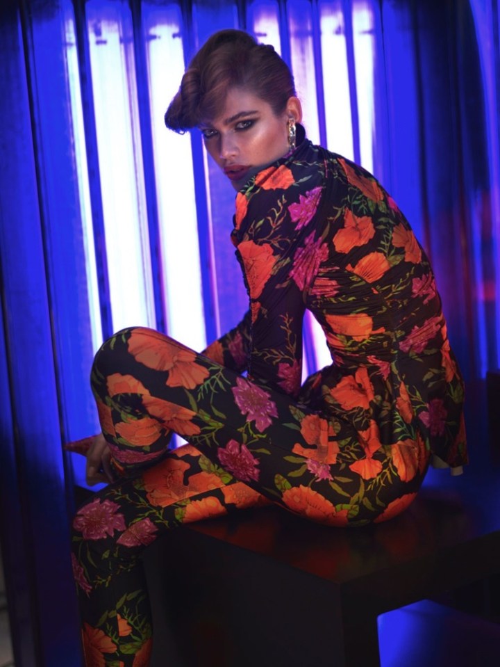 valentina-sampaio-vogue-paris-marco-2017-mert-alas-and-marcus-piggott-4